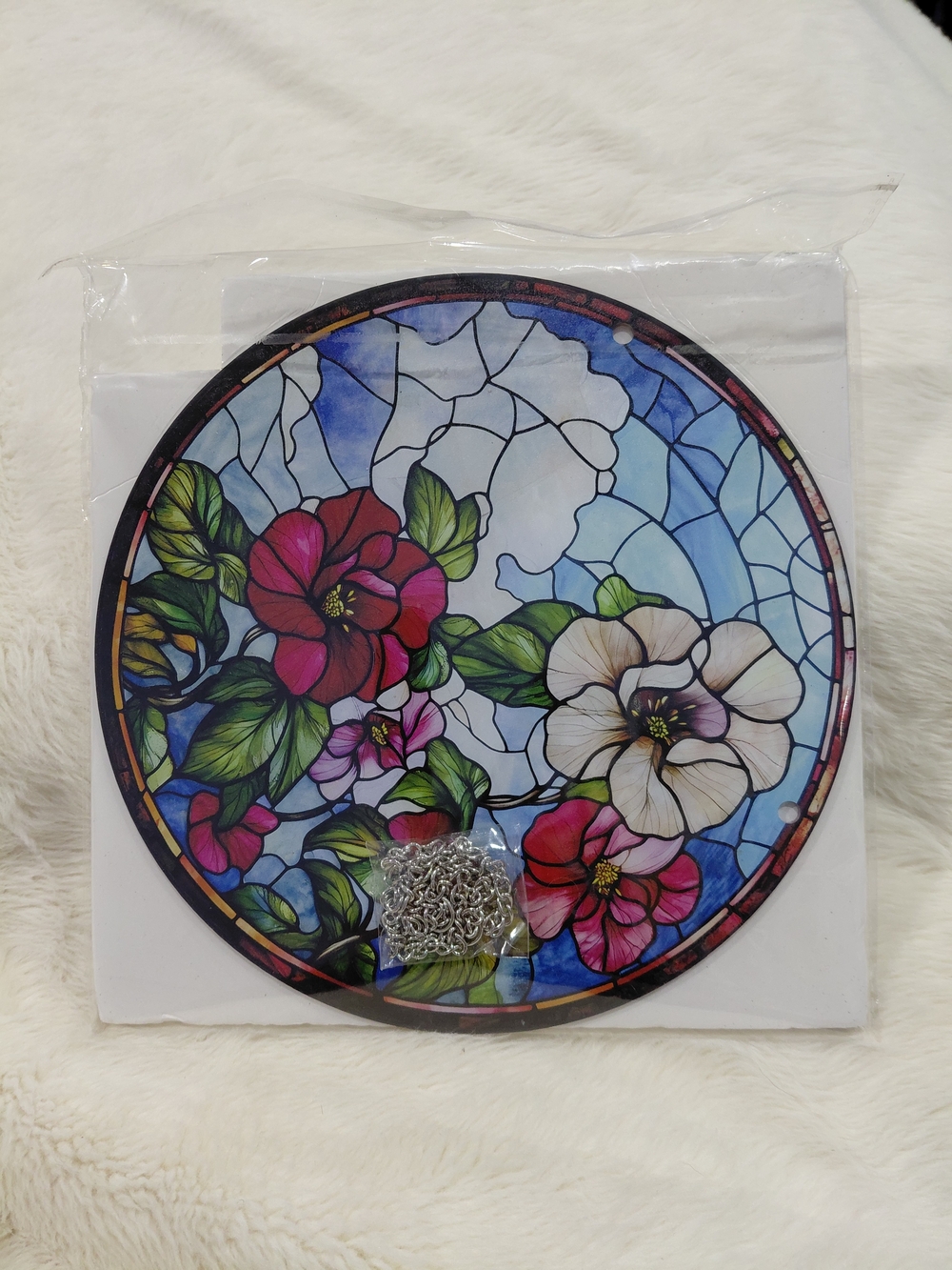 NWT Beautiful Floral Acrylic Suncatcher